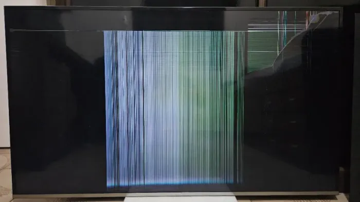Smart TV Samsung 4k 49 Polegadas UN49KU6400G (Defeito no Display)
