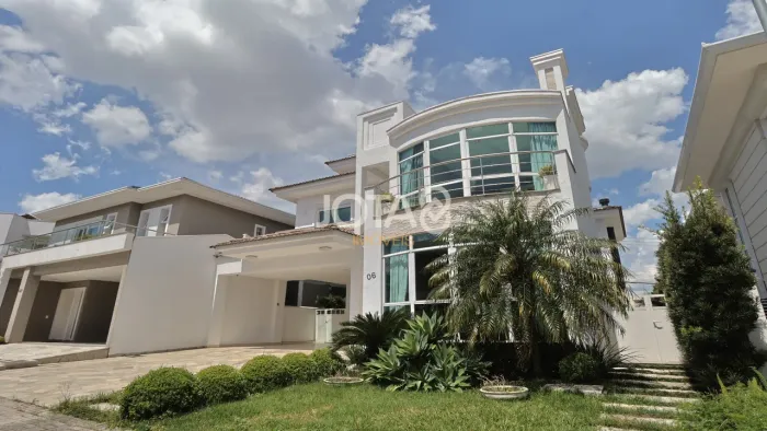 CASA À VENDA NO UBERABA | 3 SUÍTES, PISCINA E ESPAÇO GOURMET Lcasa à Venda No Uberaba | 3