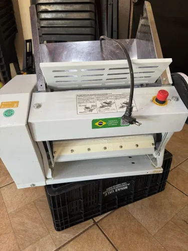 Cilindro laminador de massa CL-390 (Gastromaq)