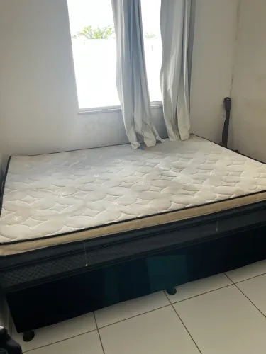 CAMA CASAL - Leia legenda