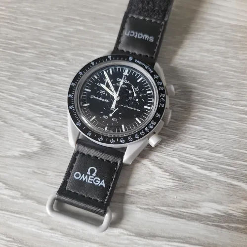 Relógio moonswatch omega