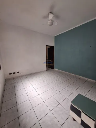 Casa Terrea para Locação Pertinho da Praia em Vila Assunção, Praia Grande | 107m²