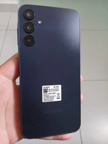 A15 5g 256gb no plástico ainda muito novo