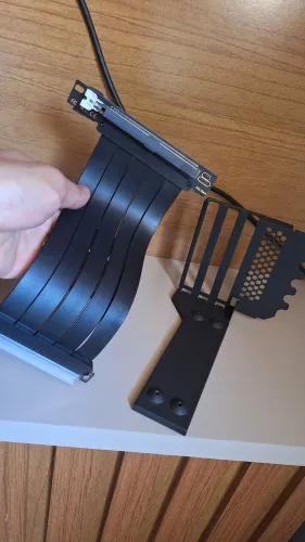 CABO RISER PCIE 4.0 X16 + SUPORTE VERTICAL 