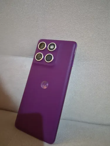 Motorola Edge 60 PRO Roxo