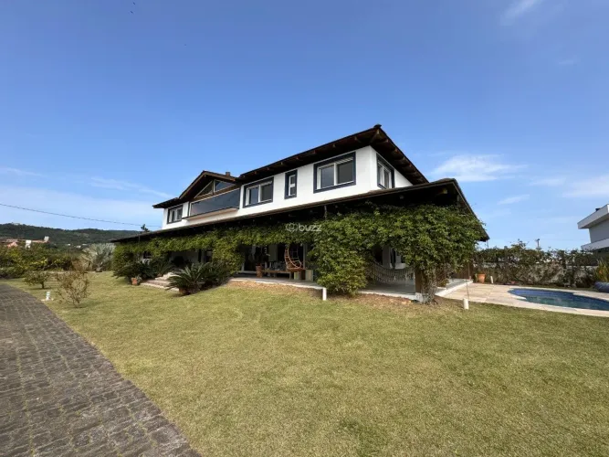 Casa no Condomínio Garopaba Internacional