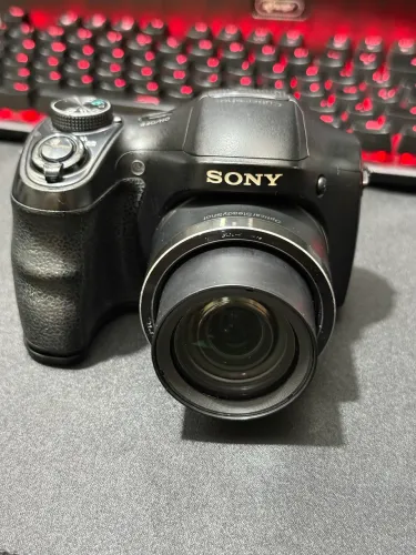 Sony Cyber-shot DSC-H100