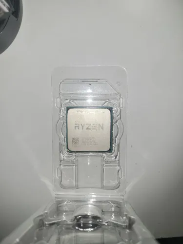 Ryzen 5 3400g com cooler box