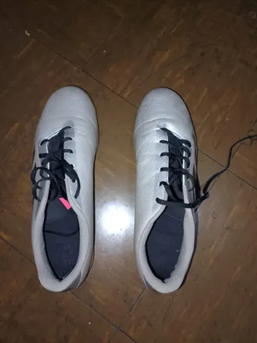 Tênis Futsal Adidas Novinho 43/44 Usada somente duas vezes