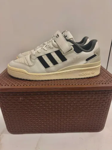 Tênis Adidas Forum Low Original - Branco e Preto (Estilo Vintage) - Tam 43