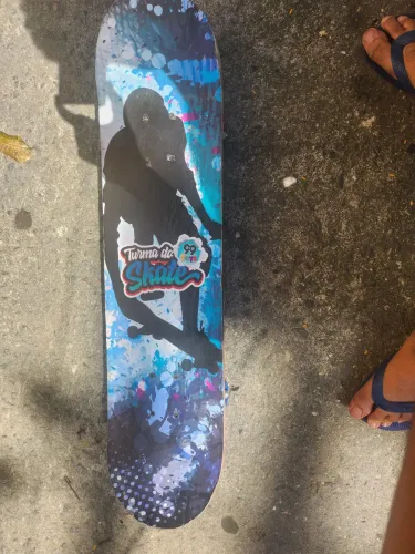 Skate praticamente novos