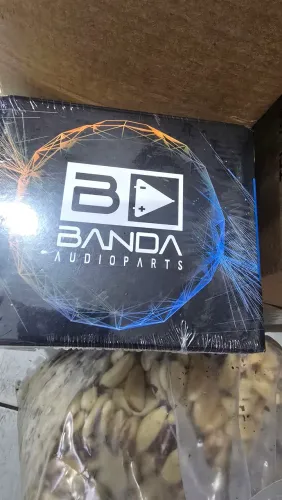 A venda uma banda de 3.000 x 1 , uma banda de 2.000 X 1 , uma banda de 400 X 4 todas novas