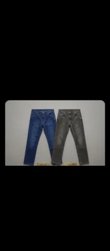 Vende-se calça jeans masculina tamanho 44 por $10reais cada pagamento á vista