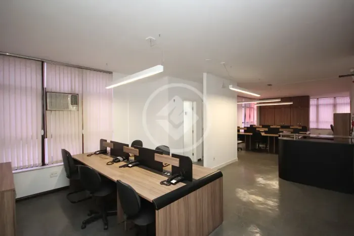 ANDAR MOBILIADO PARA VENDER NO BAIRRO DE LOURDES codigo: 343195