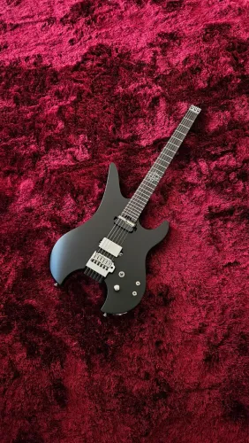 Guitarra Schecter Synyster Gates Custom Headless TR-Sustainiac satin black