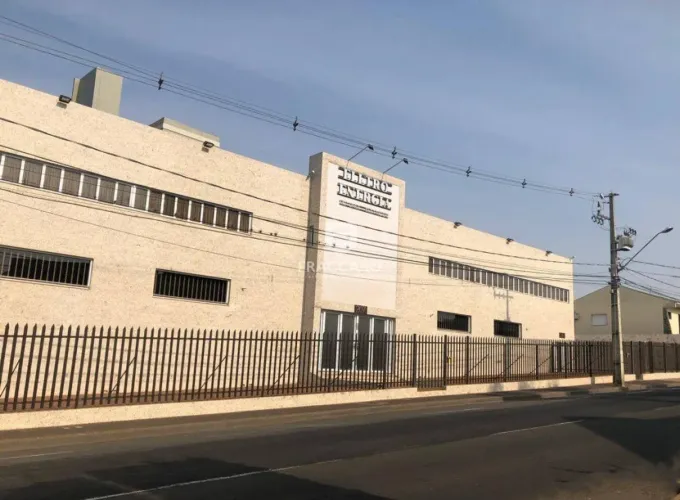 Excelente Imóvel Comercial na Rua Balduino Taques