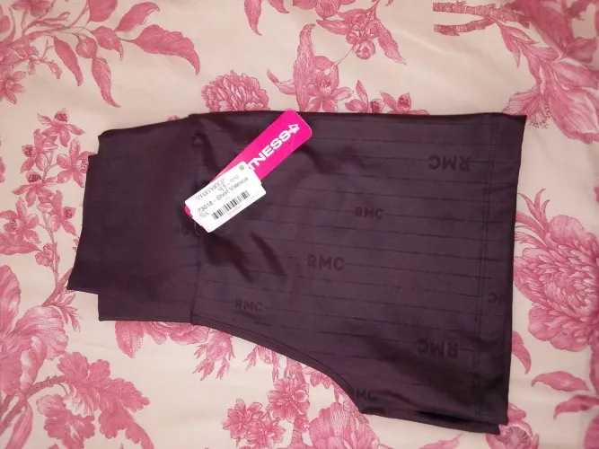Short Valesca marca romance
