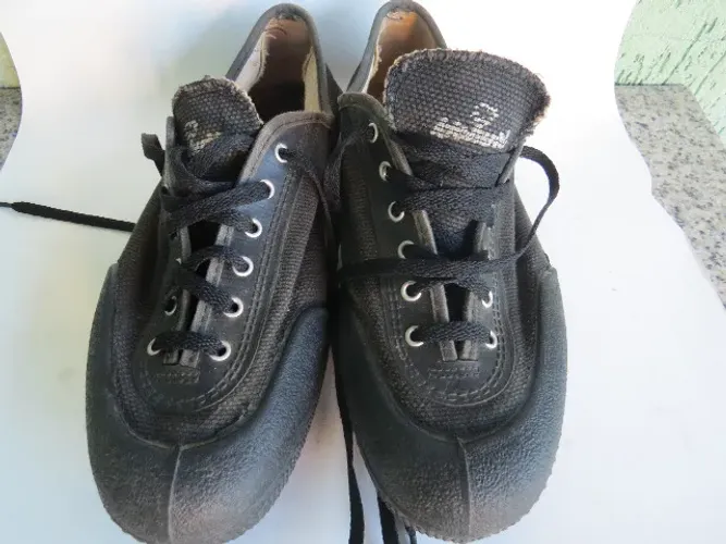 tenis antigo kichute n 40