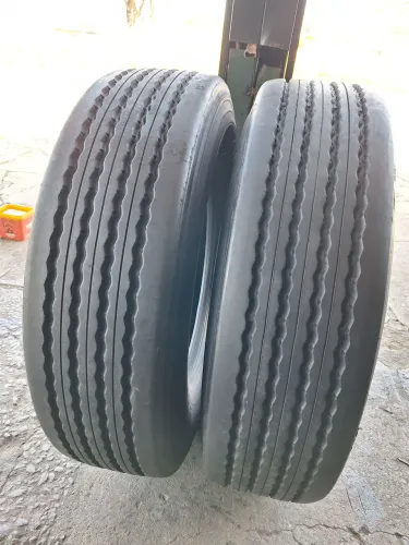 Pneus 295 80 22.5 Goodyear (reformados)