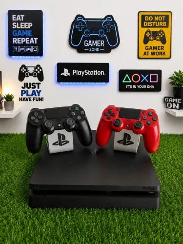 Playstation 4 slim
