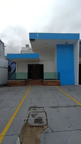 Ponto Comercial 300m2. Vieiralves.