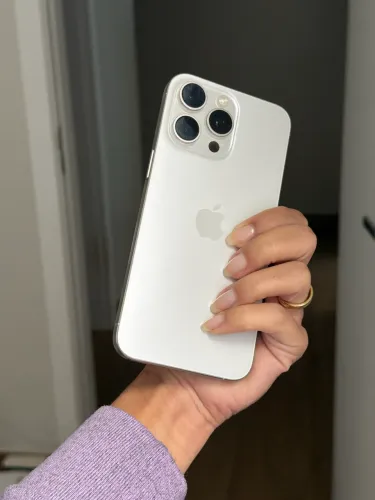  Vendo iPhone 15 Pro Max Branco (Titânio Branco), 256GB