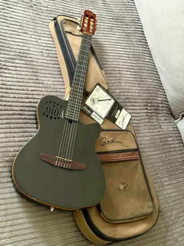 Violão Godin Multiac ACS Slim SA Black Pearl - Nylon Ano 2012
