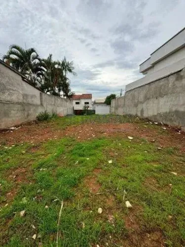 Lote de 400m² à Venda no Condomínio Panorâmico na Av. Vereda da Cruz em Arniqueira