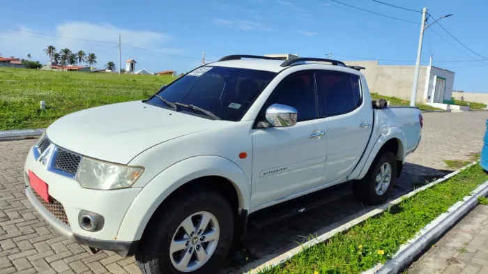 Mitsubishi L200 Triton HPE 3.2 CD TB Int.diesel MEC 2013