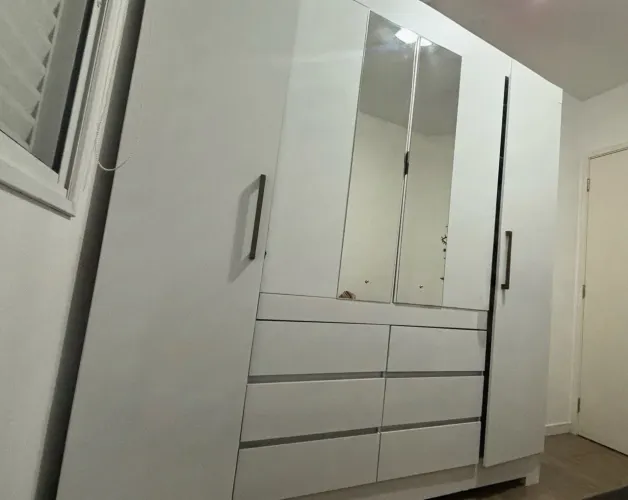 Guarda-roupa 4 portas