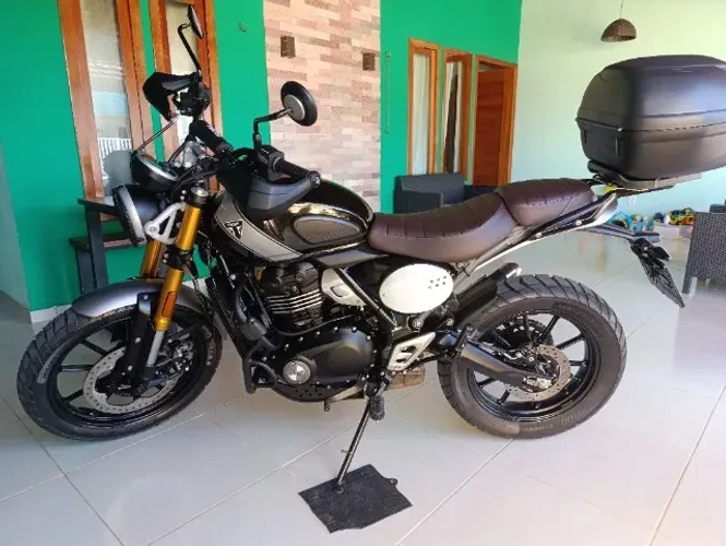 Triumph Scrambler 400X 2025 + Acessórios 