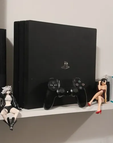 Playstation 4 PRO Seminovo Excelente