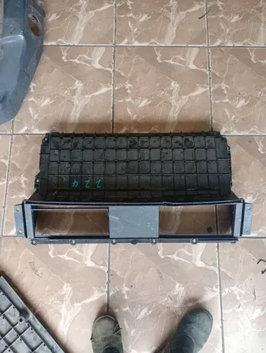Defletor Ar Gac Aion V (6750008Cvn0000)