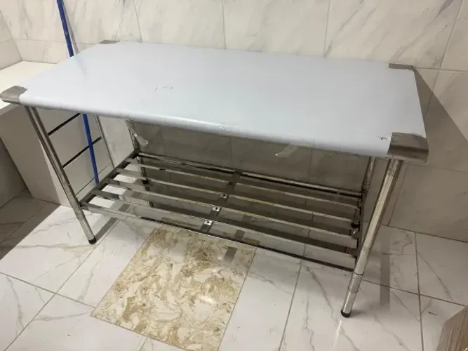 Mesa em aço inox