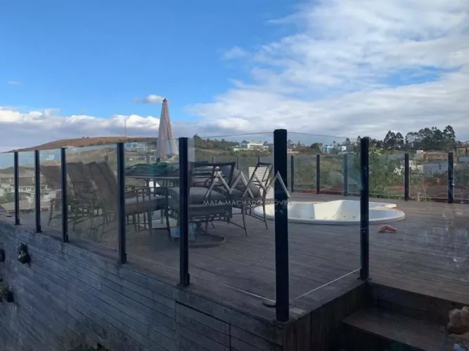 Casa à Venda no Condomínio Serra dos Manacás com 3 Suítes - 500m²