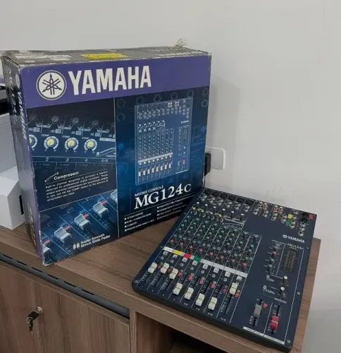 Mesa De Som Yamaha Mg124cx