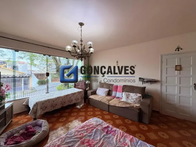 Sobrado residencial de 290 m² com 3 quartos no Bairro Vila Metalúrgica