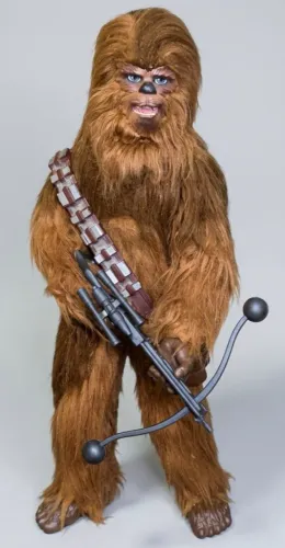 Chewbacca eletrônico Hasbro 32cm