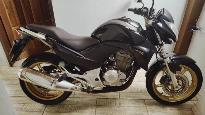 Vendo Moto CB 300