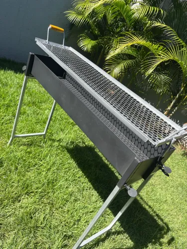 Churrasqueira espeto grelha com regulagem 