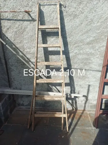  Escada de Madeira 6 degraus 