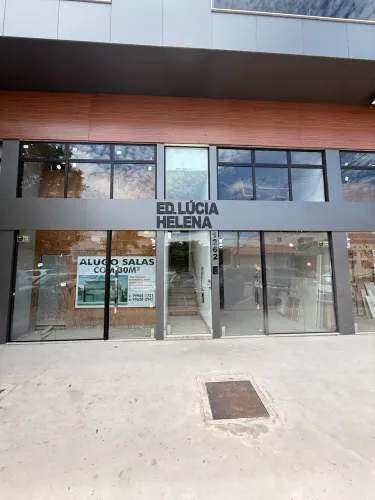Alugo loja comercial no centro de Linhares com 52m2