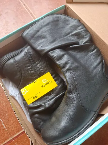 Bota Feminina Sanfonada Kauany Ref.: 3900 Preto Lady