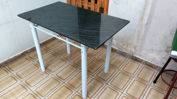 Mesa de ferro com Pedra