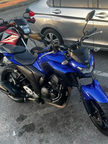 FZ25 2021 