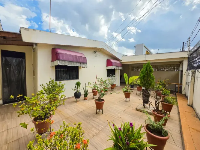Casa com edícula independente e 3 vagas no Conjunto Manauense Nossa Senhora das Graças - M