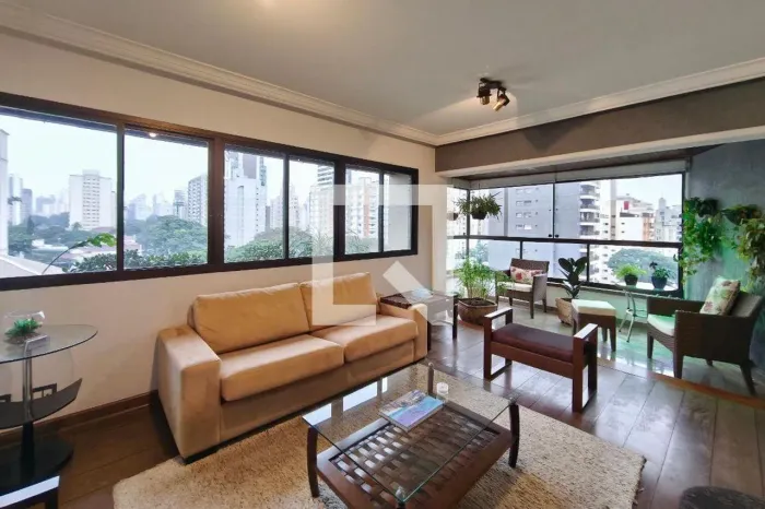 APARTAMENTO RESIDENTIAL em Campinas - São Paulo, Cambuí
