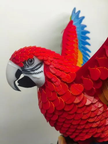 Escultura de Luxo Arara vermelha