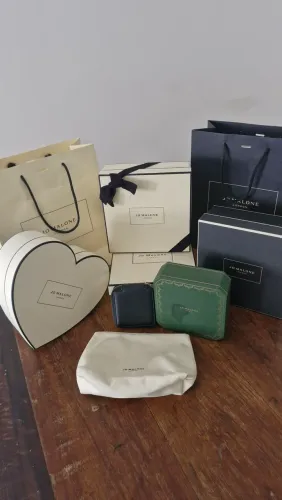 Kit de caixas e sacolas Jo Malone