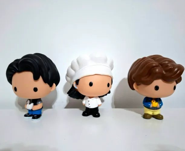 3 BONECOS FRIENDS ESTILO FUNKO: JOEY, CHANDELER E MONICA PARA COLECIONAR EDIÇÃO KOPENHAGEN